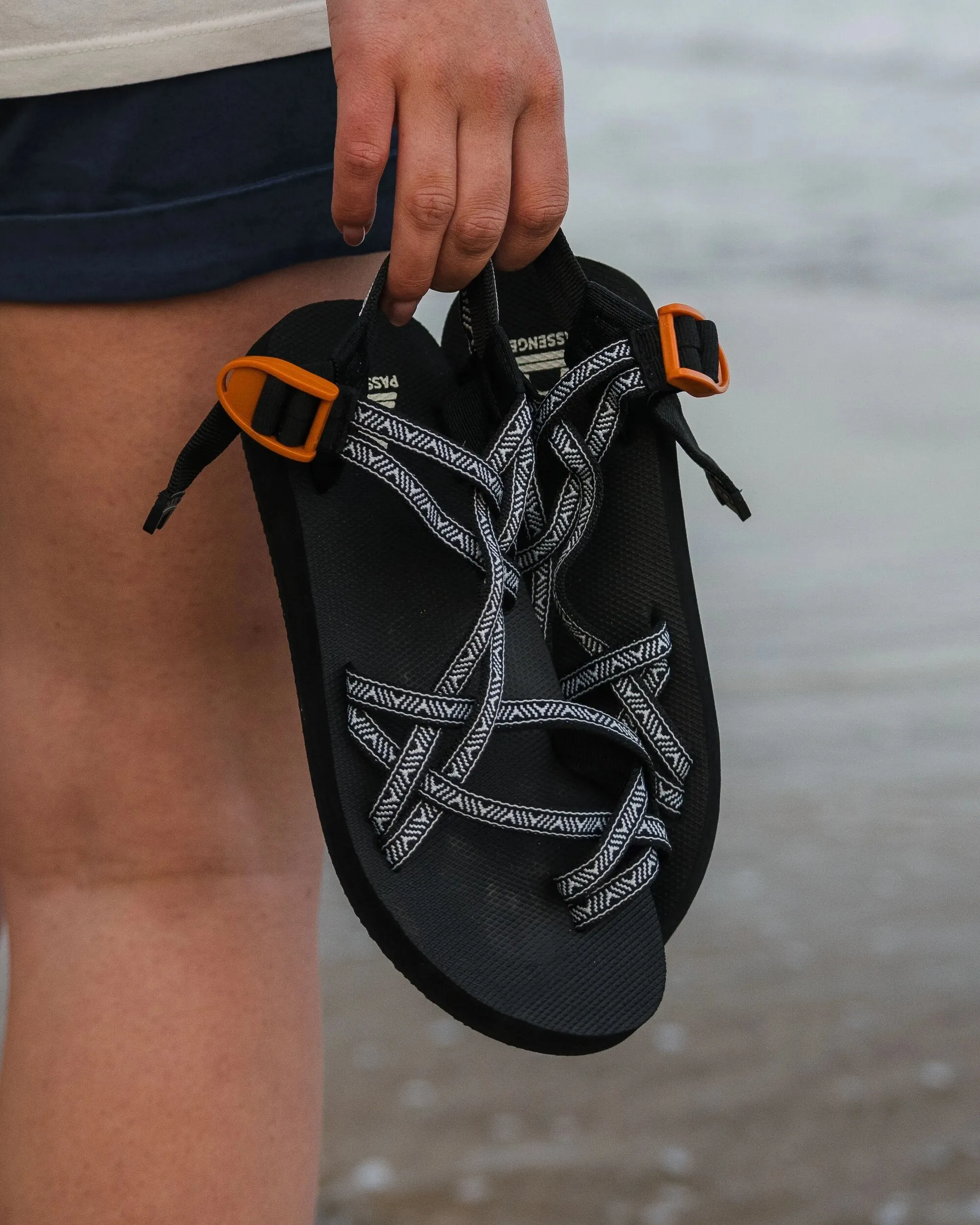 Atlas Sandals - Trail Monochrome