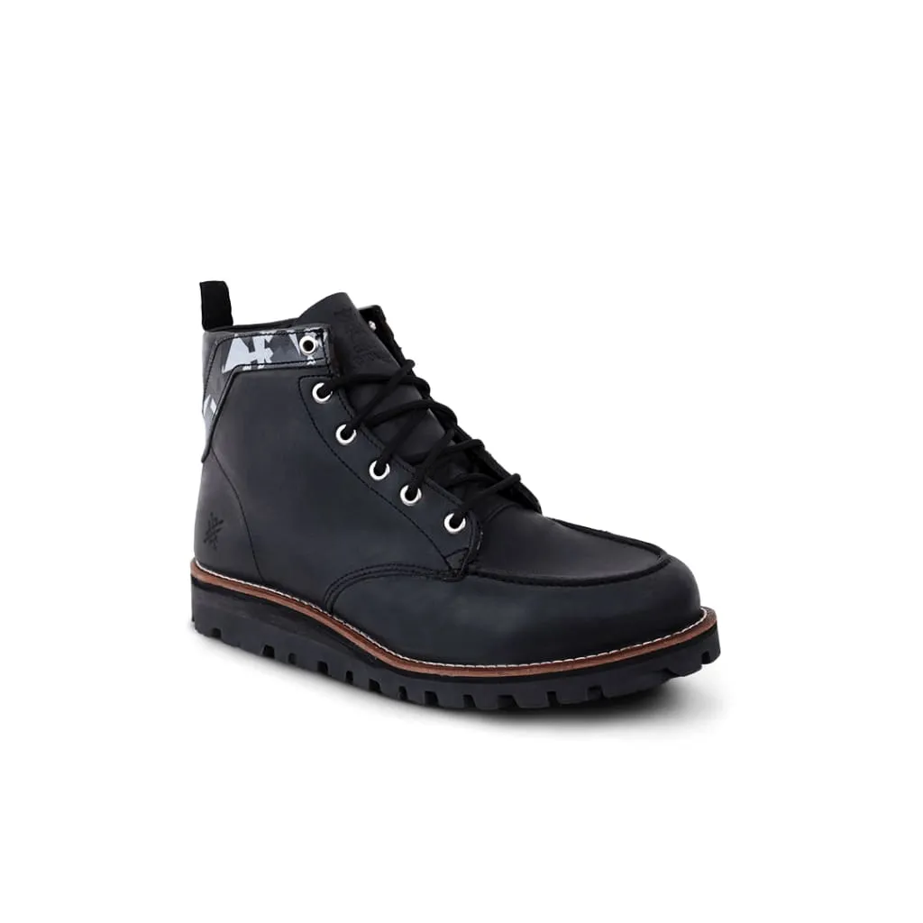 Black Widow Moccasin Boot