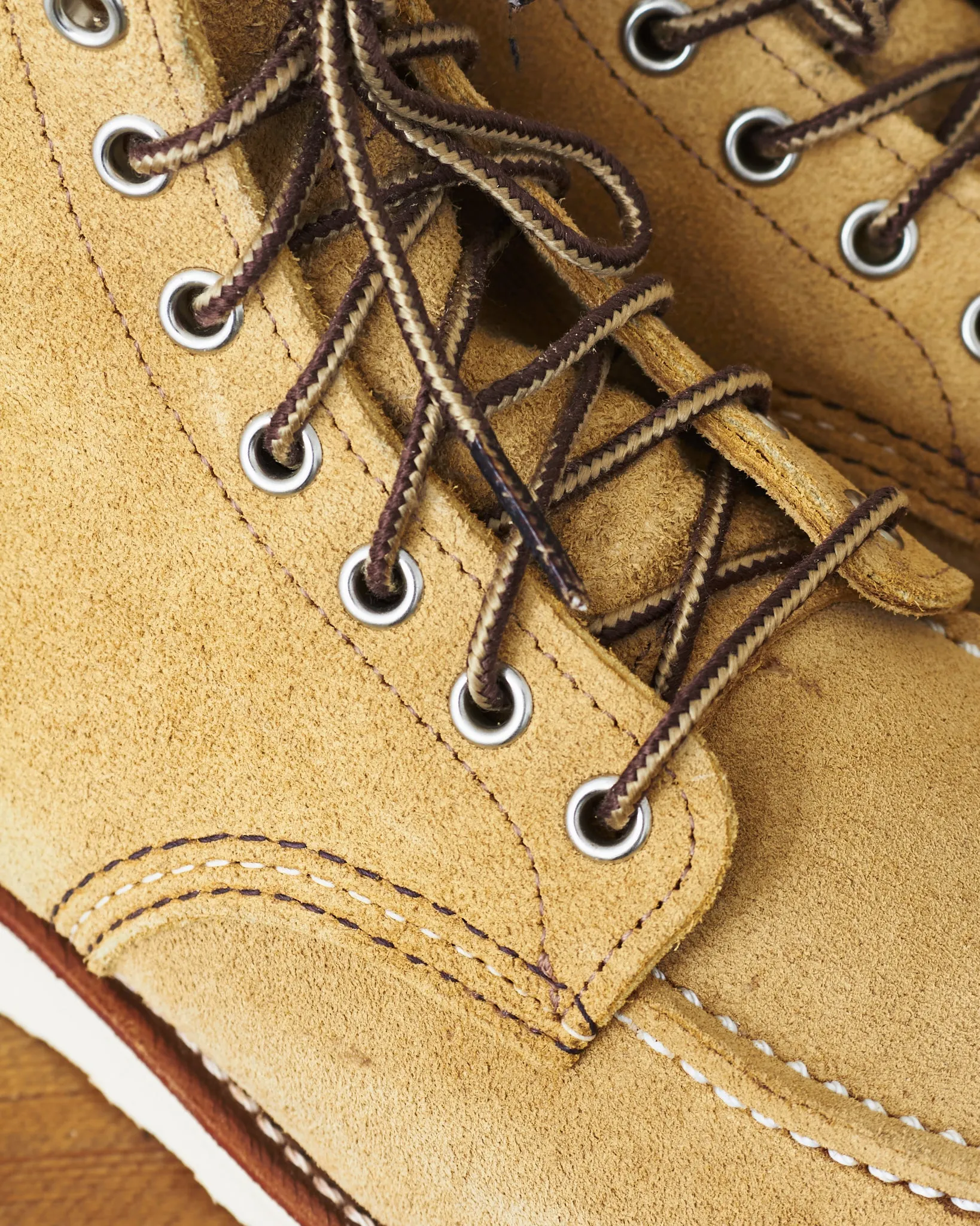 Second Hand Red Wing Classic Moc Toe Style No. 8833 Hawthorne US 8 / EUR 41