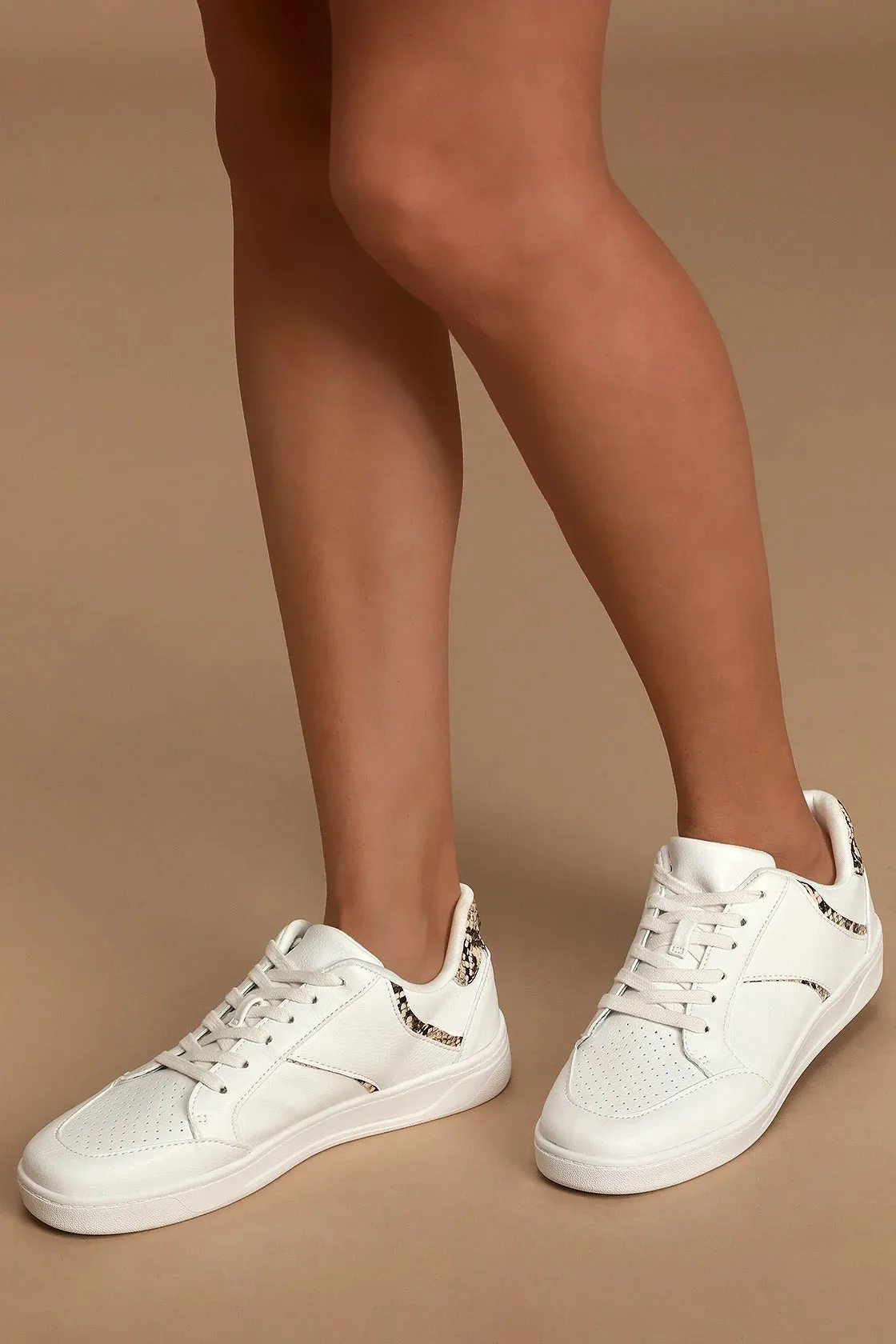 Steve Madden Harmonize White and Tan Perforated Lace Up Rubber Sole Sneakers