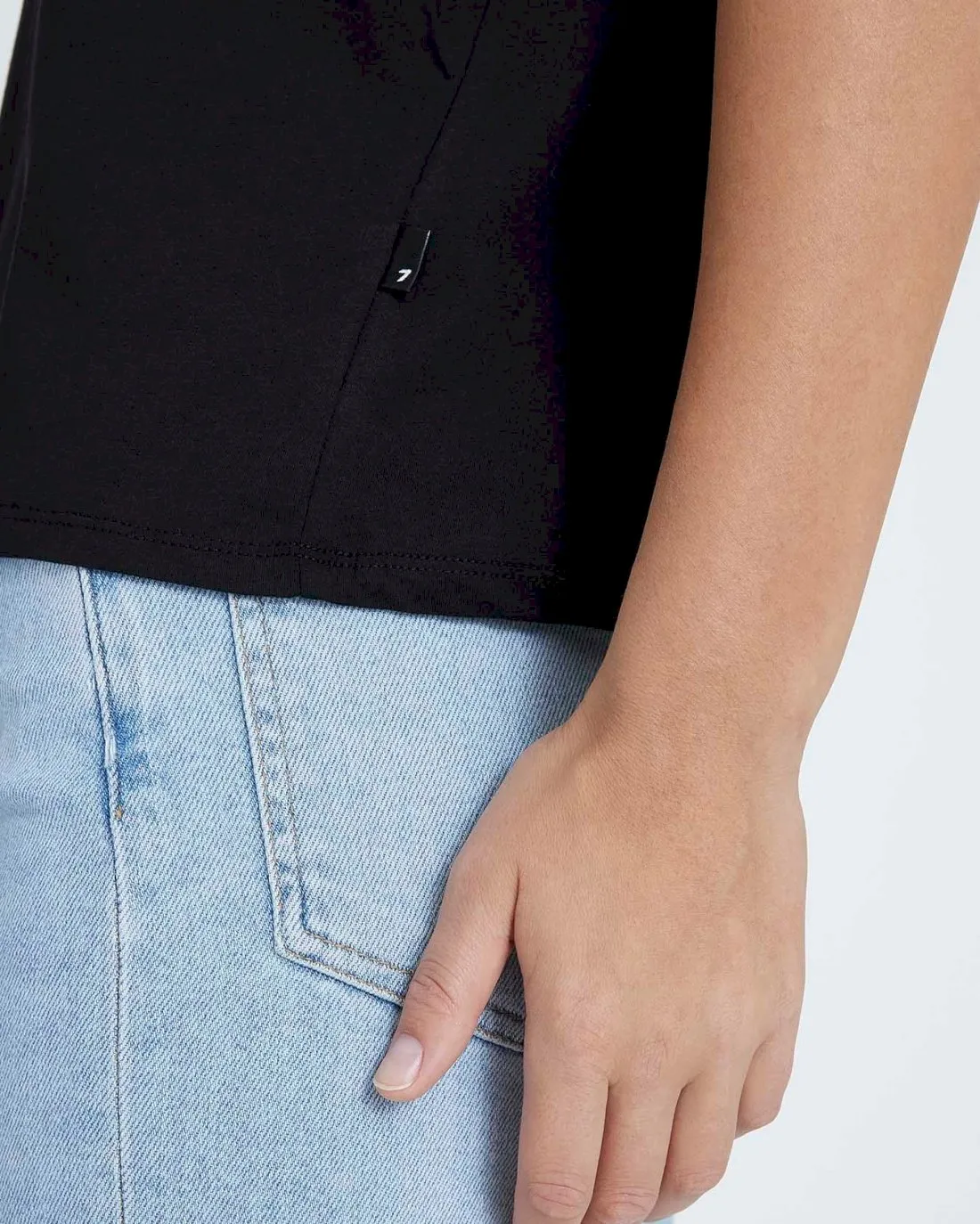V-Neck Tee in Black